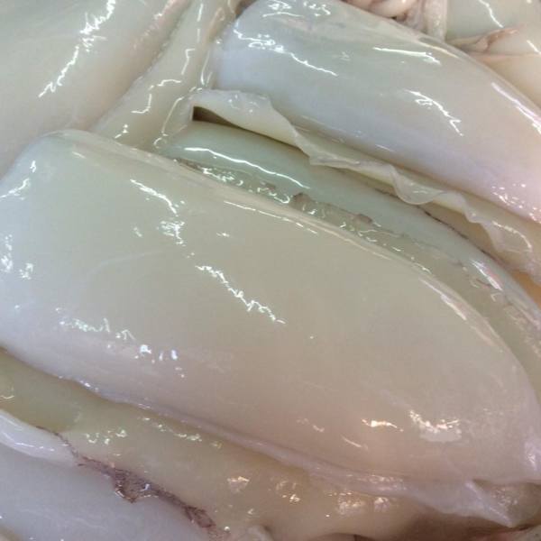 Mực tươi qua sơ chế