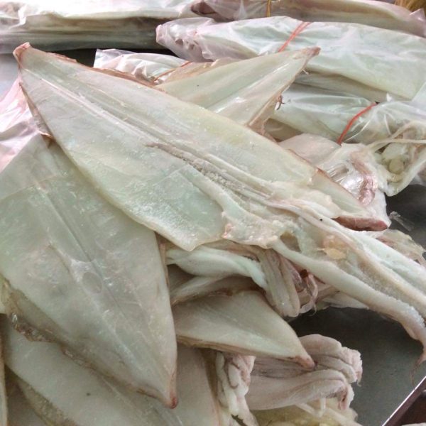 Mực khô, mực 1 nắng làm quà Tết