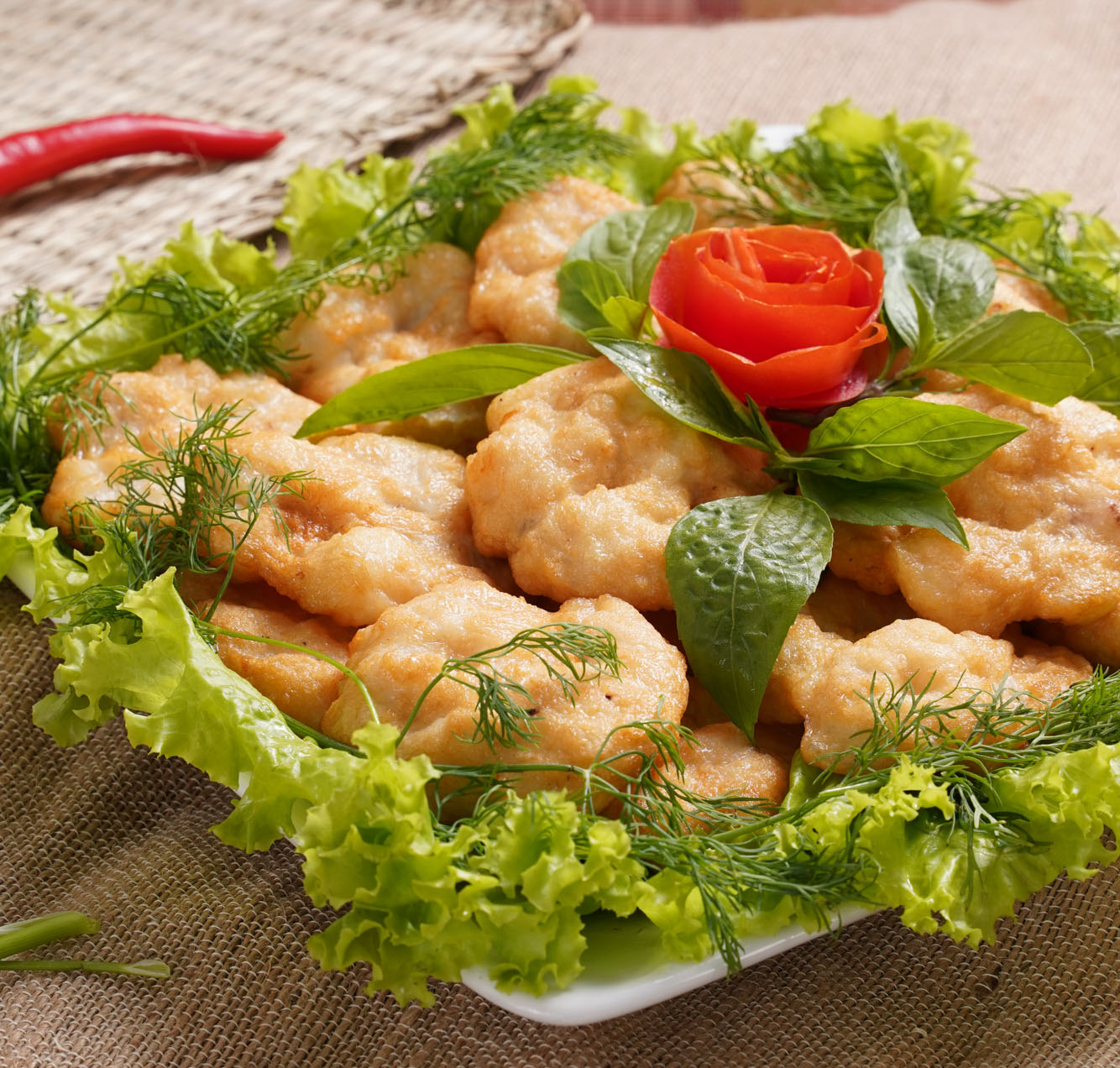 Chả mực giã tay đặc sản Quảng Ninh làm quà hết ý