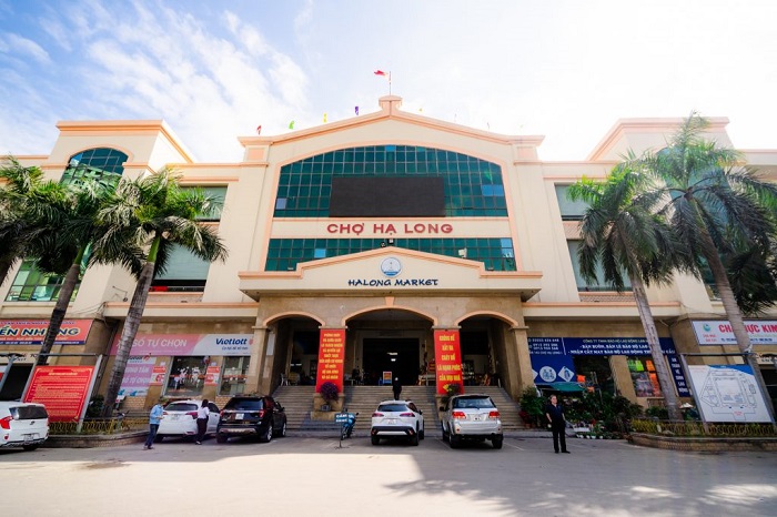 Chợ Hạ Long điểm mua hải sản tươi sống