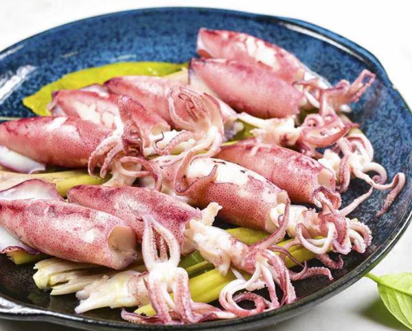 Mực hấp thơm ngon, dễ làm